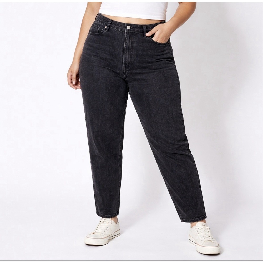 Levi's Black Straight Leg Women's Jeans